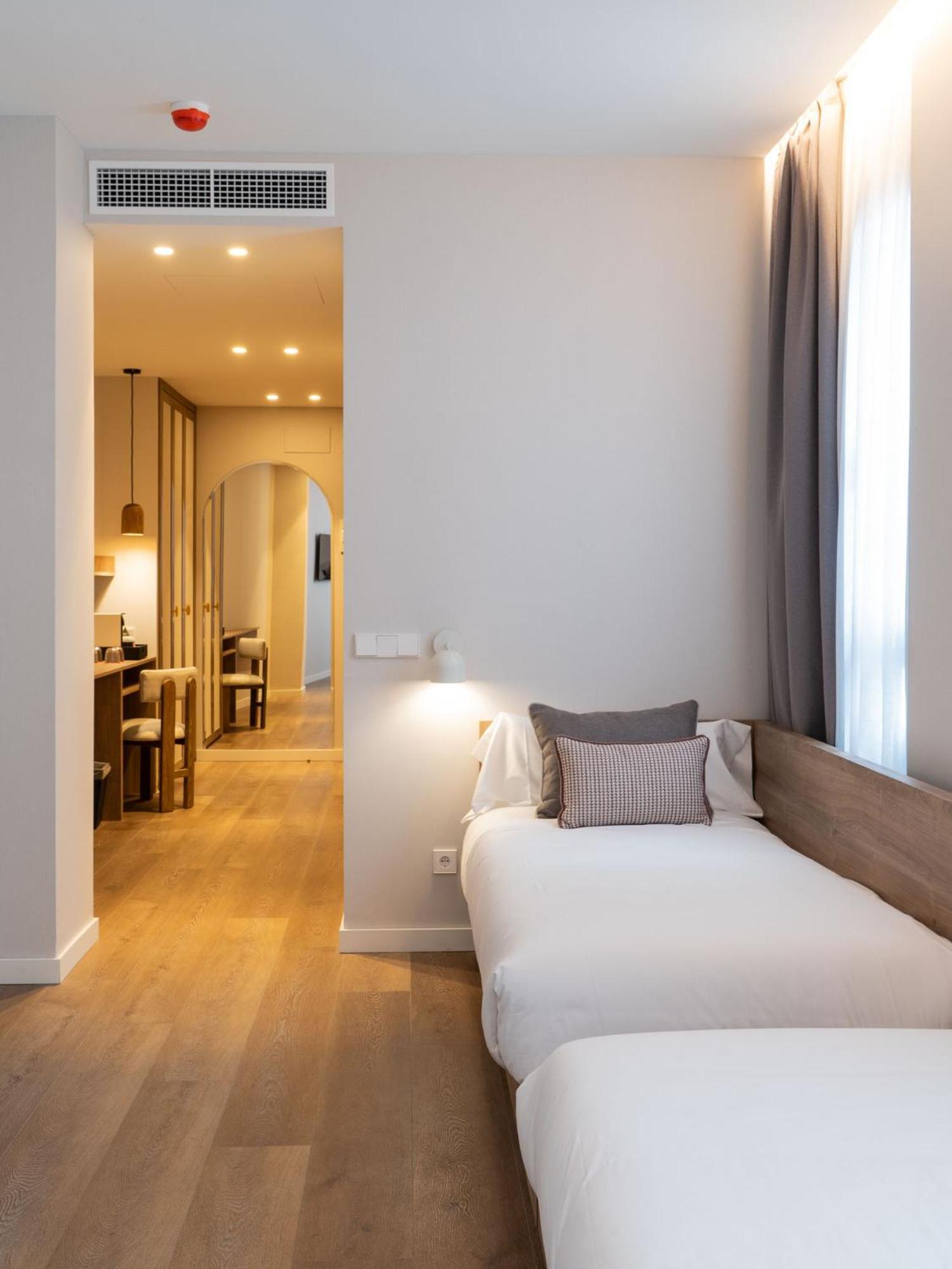 Hotel Well And Come 马拉加 外观 照片