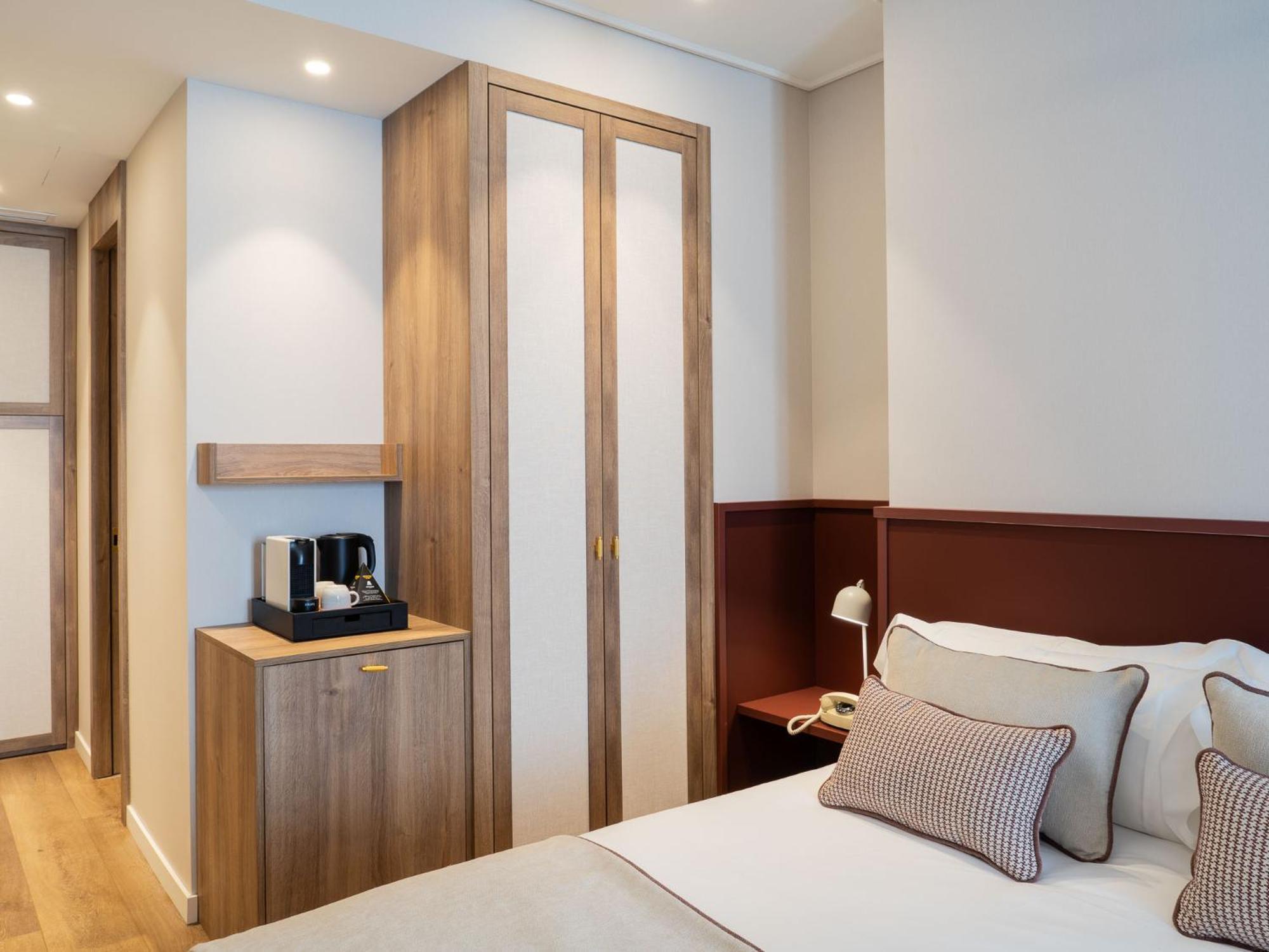 Hotel Well And Come 马拉加 客房 照片